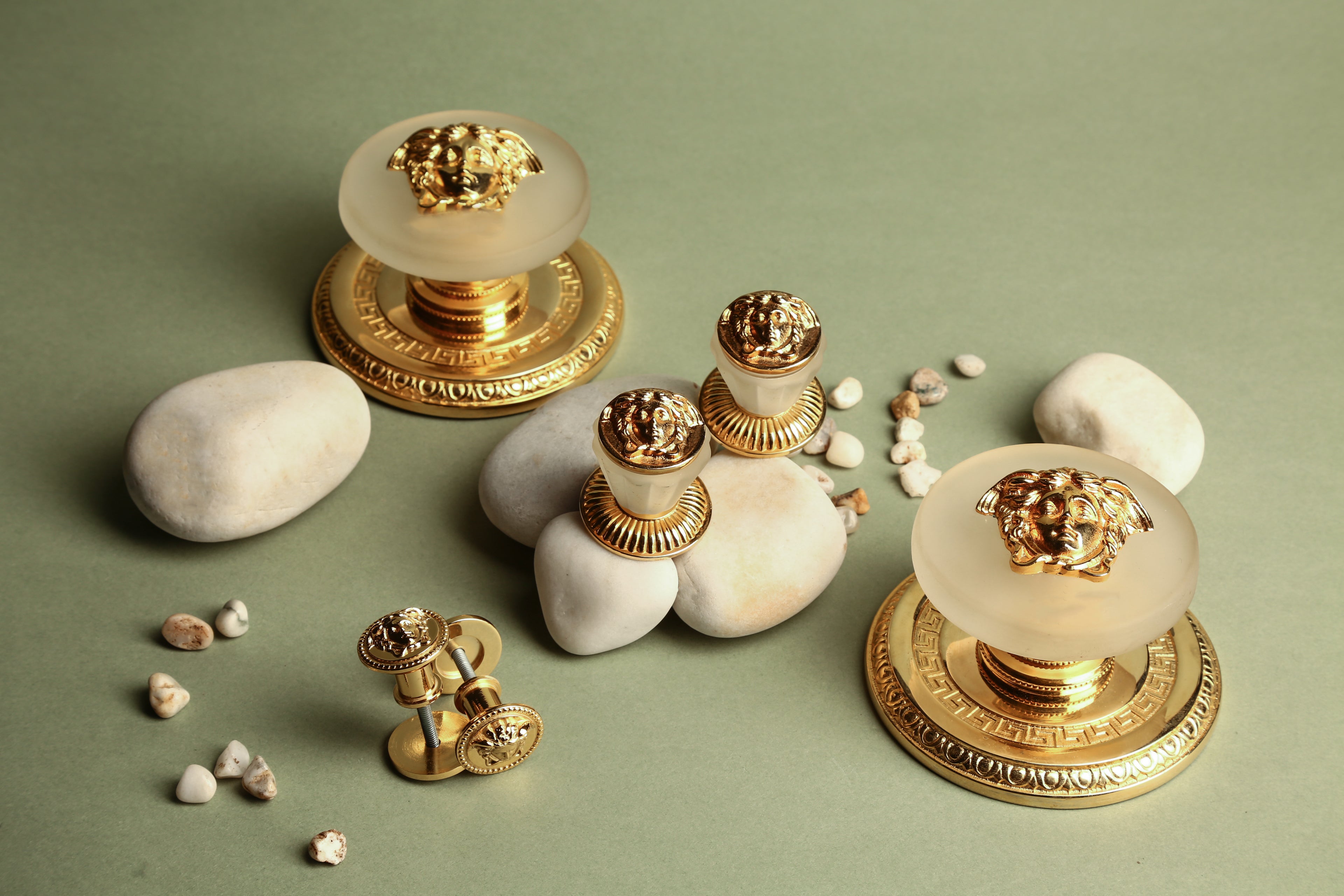 VERSACE - All-Purpose Knobs - Medusa paired all-purpose knobs.